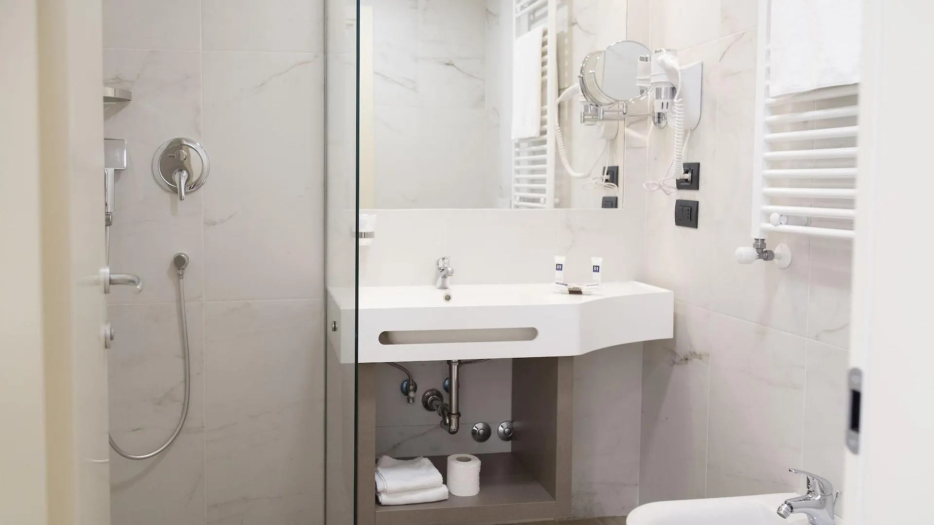 Jr Hotels Bocconi Milano