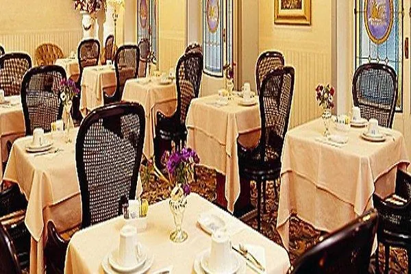 Jr Hotels Bocconi Milano 4*, Milan