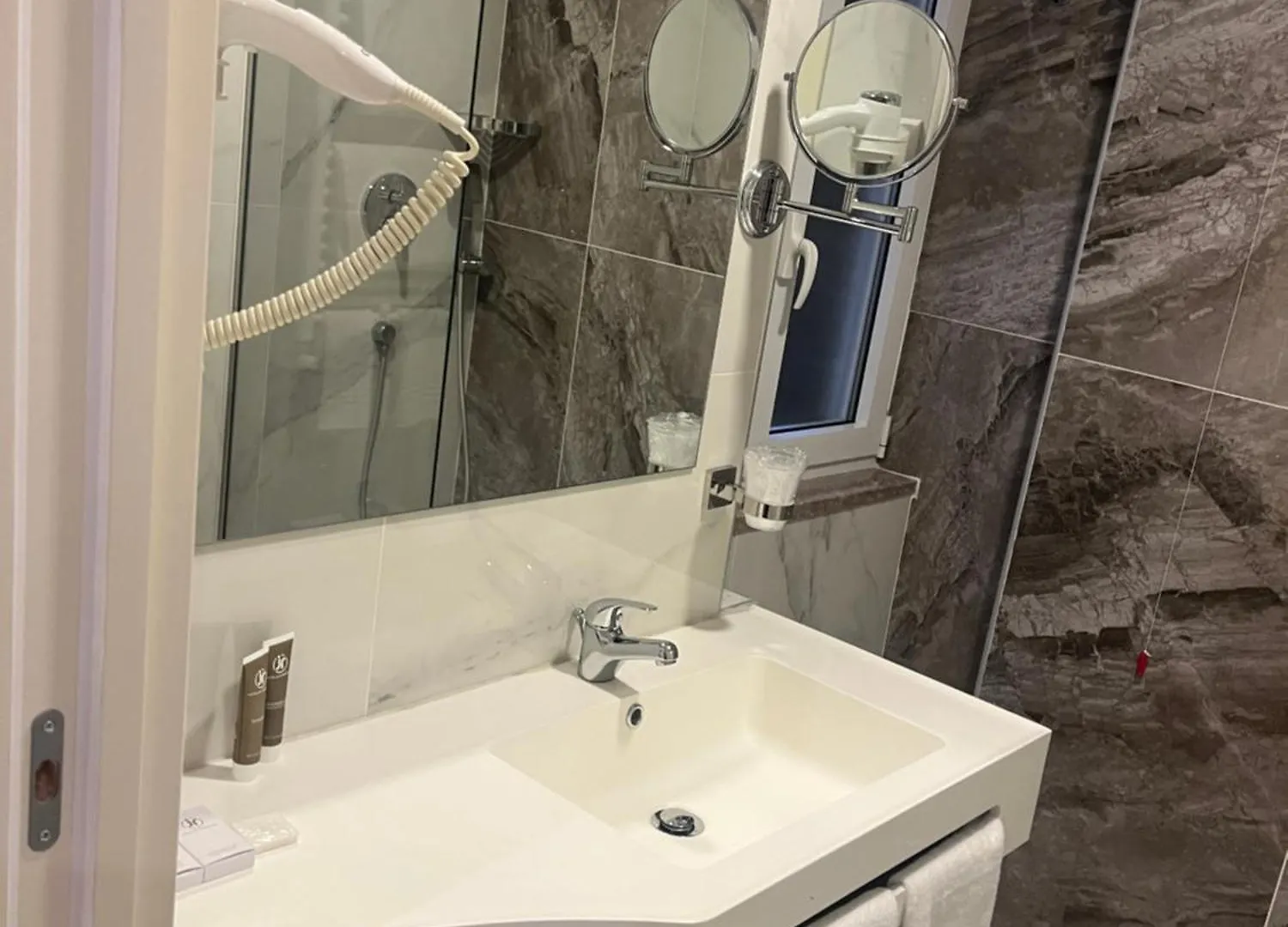 Jr Hotels Bocconi Milano Italy