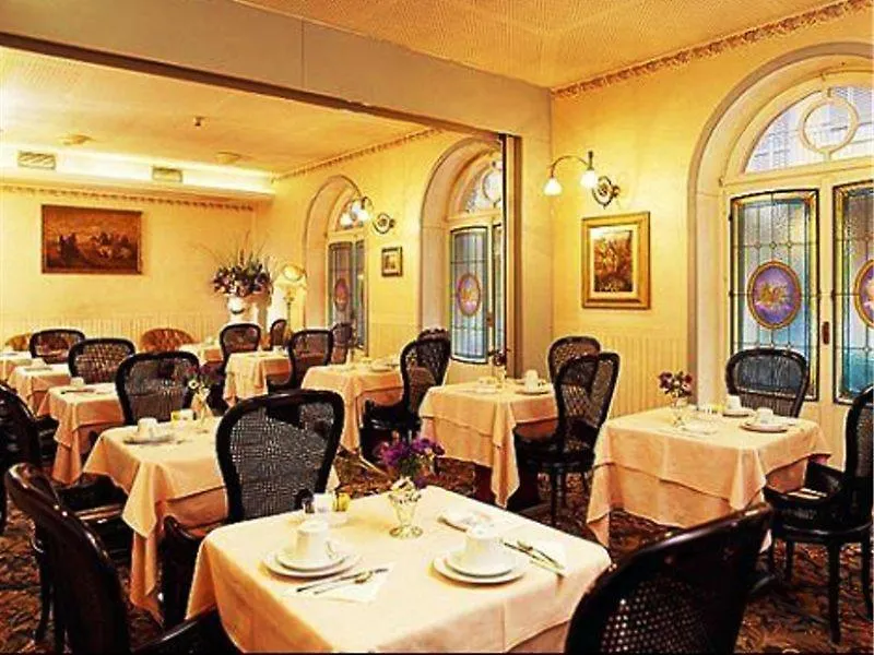 ****  Jr Hotels Bocconi Milano Italy